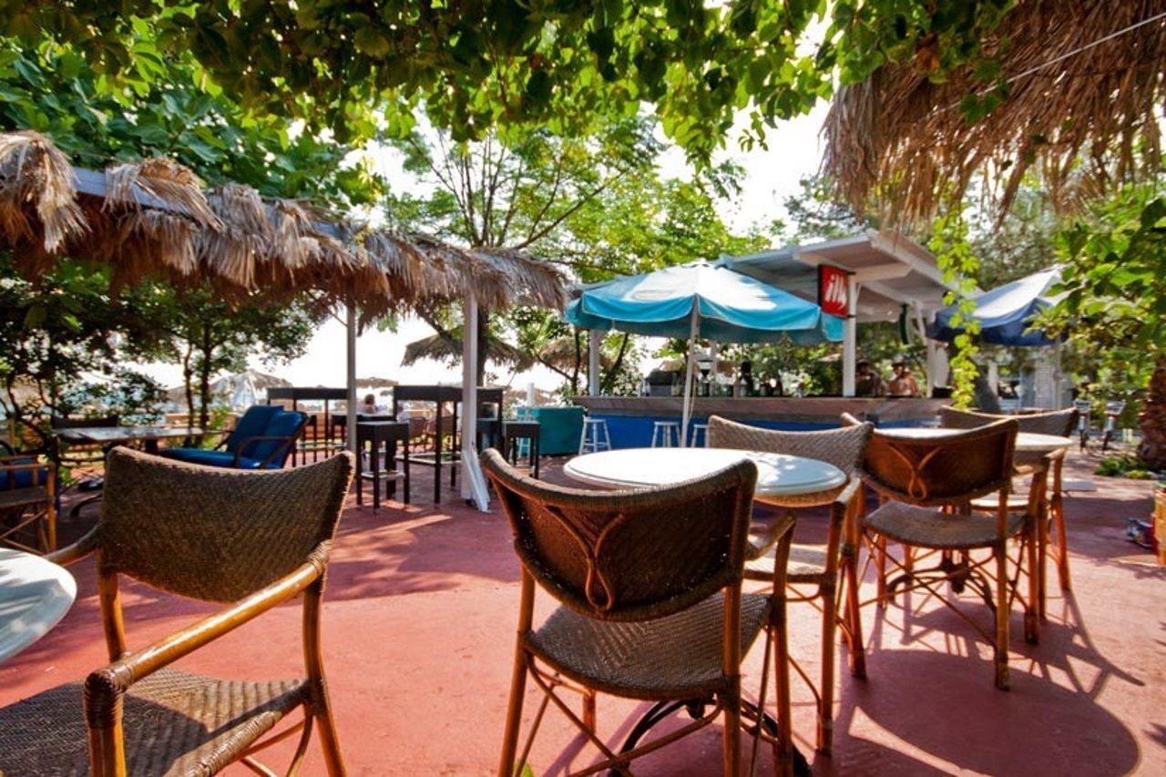 Theodorou Beach Hotel Apartments Psalidi  Exterior photo